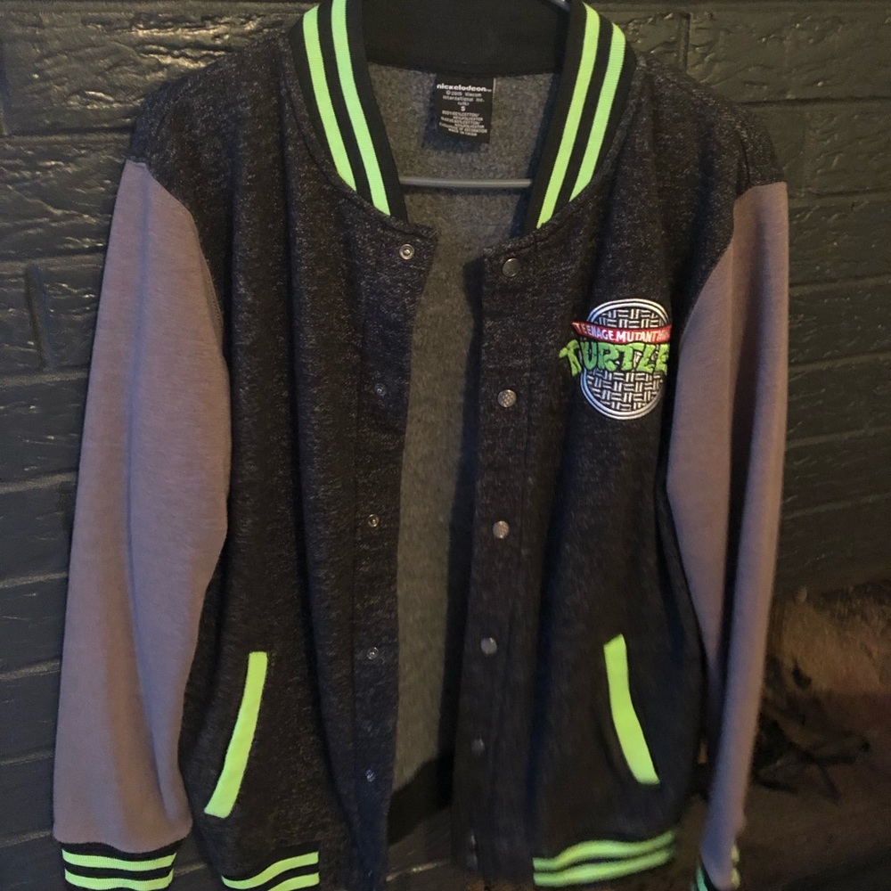 Ninja Turtle Sweater. Button down. Nickelodeon.